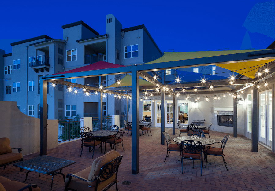 Franklin-Park-Outdoor-Lounge-and-Dining
