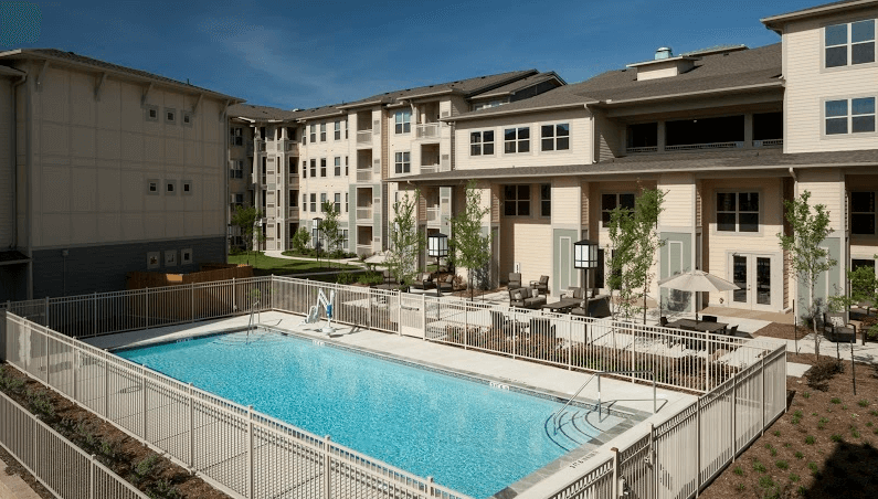 Luxury-Senior-Living-Franklin-Park-Senior-Living